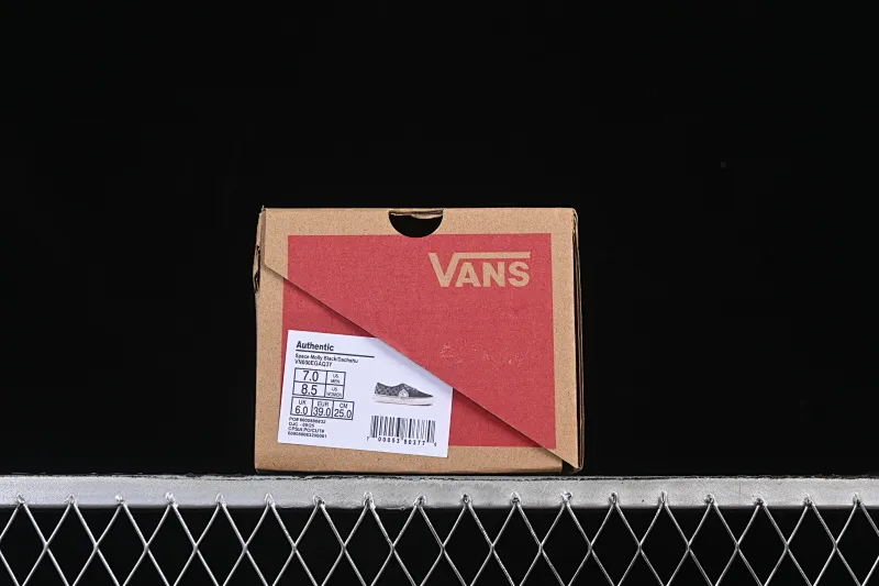 All categories Vans Vans series Vans Low Vans low-top Vans Authentic Vans old checkerboard low-top casual skateboard shoes VN000EGAQ3Y